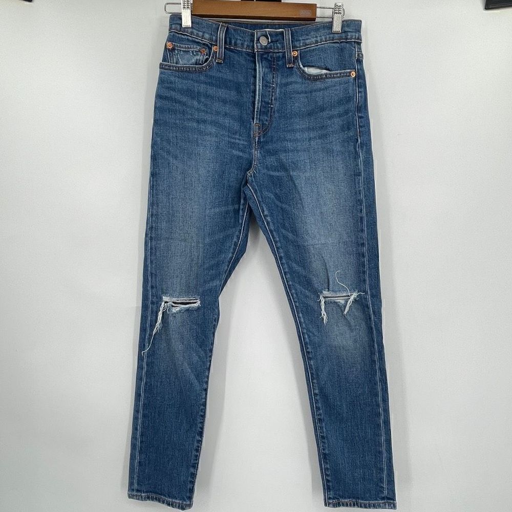 Levi's Medium Blue Ripped Knees Distressed Wedgie Skinny Demin Jeans Size 28